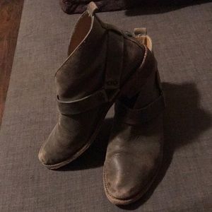 Koolaburra Santa Barbara Booties